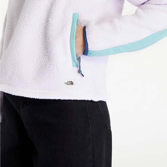 Brand new The North Face snap fleece - Picture 10 of 10